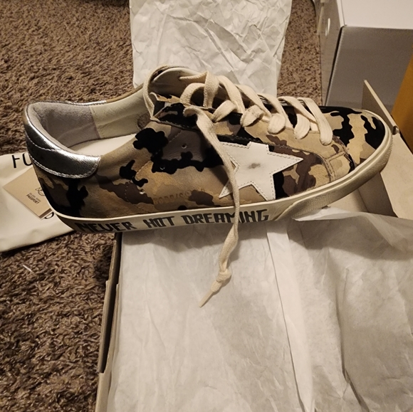 Golden Goose Camo Sneakers - Picture 2 of 5